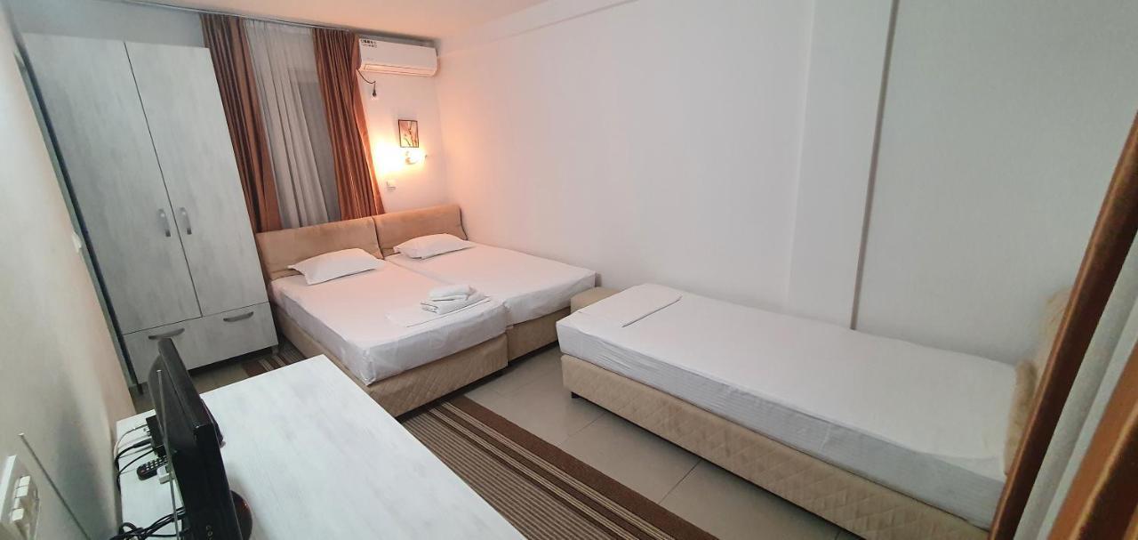 Hotel Evro Set Skopje Exterior foto